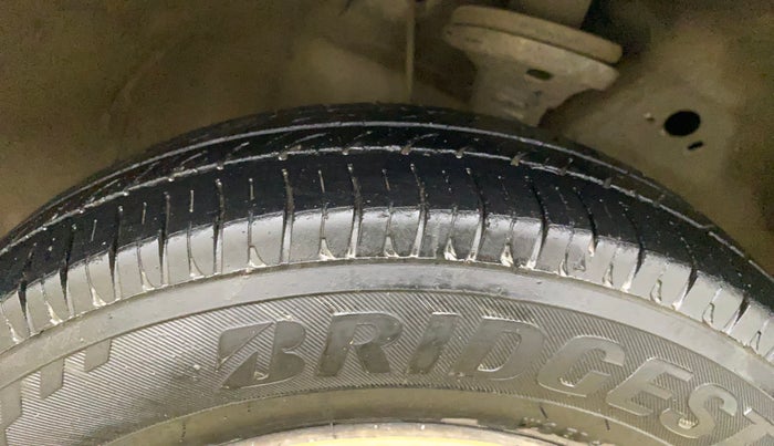 2015 Maruti Wagon R 1.0 LXI CNG, CNG, Manual, 66,748 km, Right Front Tyre Tread