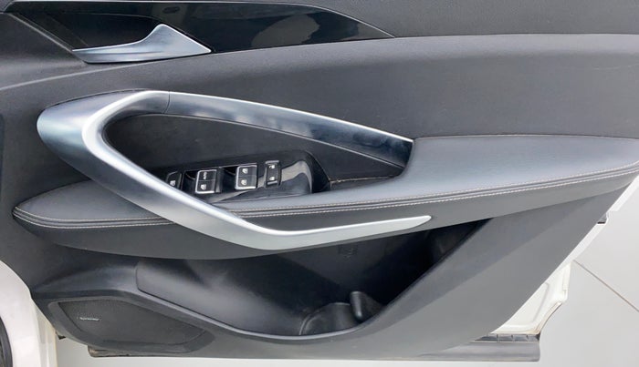 2019 MG HECTOR SHARP DCT PETROL, Petrol, Automatic, 62,359 km, Driver Side Door Panels Control