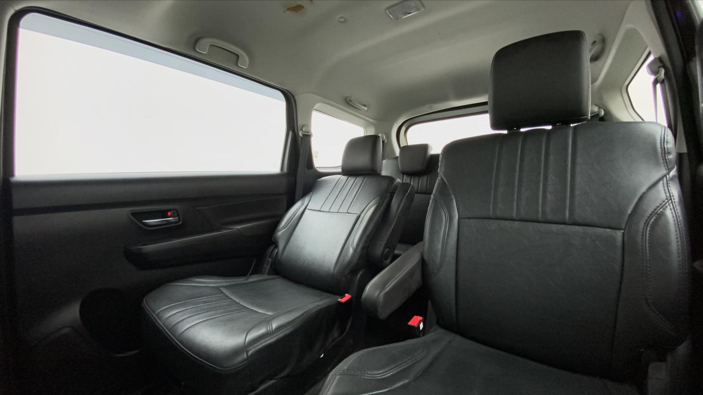 2021 Maruti XL6 ZETA AT, Petrol, Automatic, 29,845 km, Reclining Back Row Seats