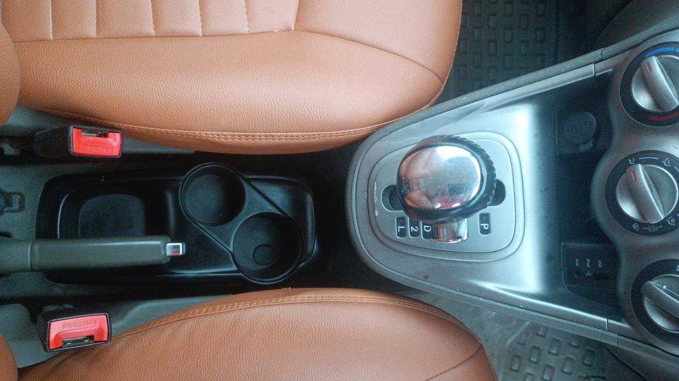 2013 Hyundai i10 SPORTZ 1.2 AT, Petrol, Automatic, 66,580 km, Gear Lever