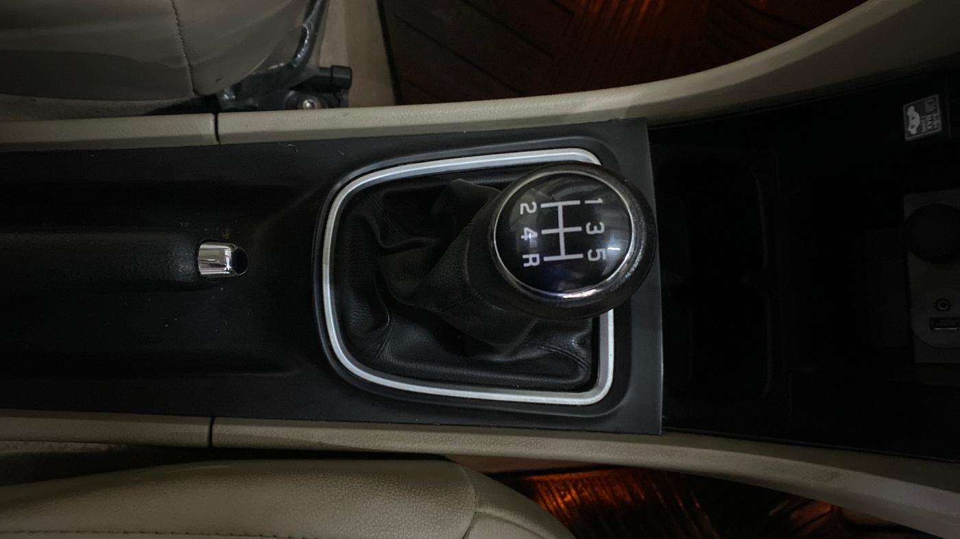 2021 Maruti Ciaz ALPHA 1.5 SHVS PETROL, Petrol, Manual, 20,764 km, Gear Lever