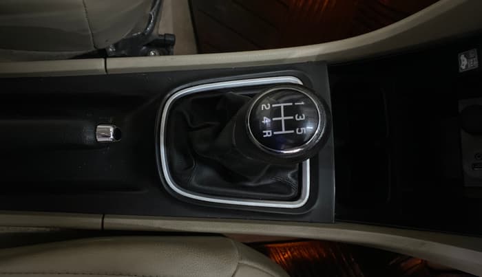 2021 Maruti Ciaz ALPHA 1.5 SHVS PETROL, Petrol, Manual, 20,764 km, Gear Lever