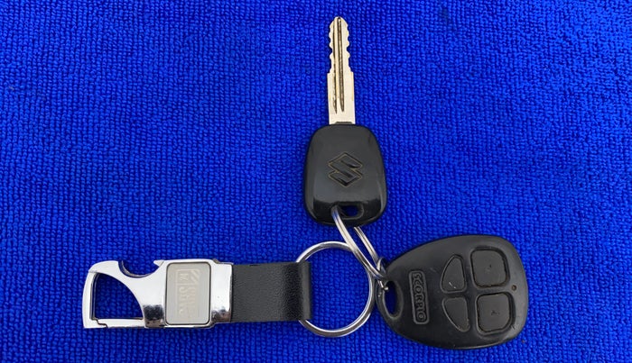 2012 Maruti Alto 800 LXI, CNG, Manual, 37,563 km, Key Close Up