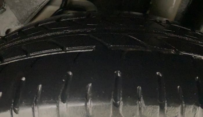 2019 Ford New Figo TITANIUM1.5 DIESEL, Diesel, Manual, 49,423 km, Left Rear Tyre Tread