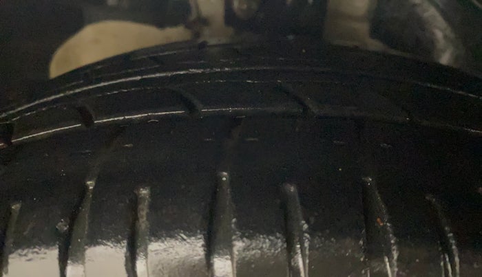 2019 Ford New Figo TITANIUM1.5 DIESEL, Diesel, Manual, 49,423 km, Right Front Tyre Tread