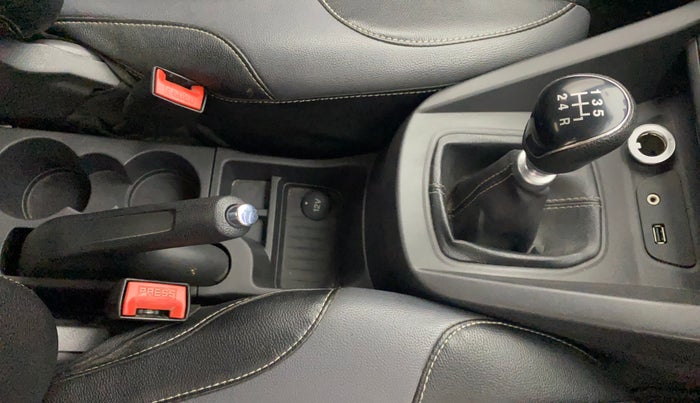 2019 Ford New Figo TITANIUM1.5 DIESEL, Diesel, Manual, 49,423 km, Gear Lever