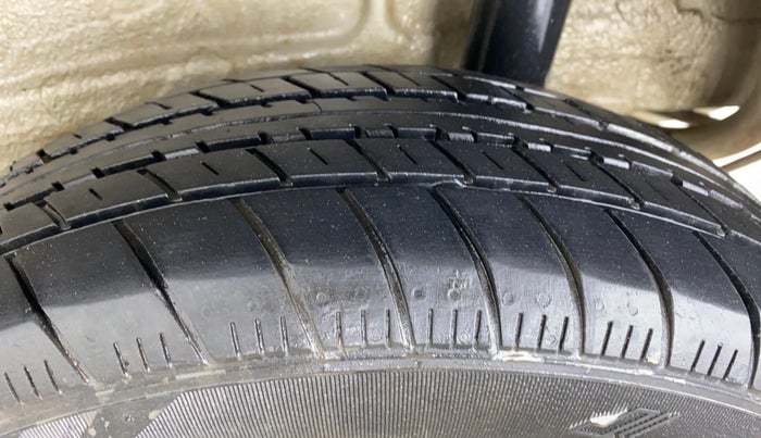2019 Maruti New Wagon-R LXI CNG 1.0 L, CNG, Manual, 45,063 km, Left Rear Tyre Tread