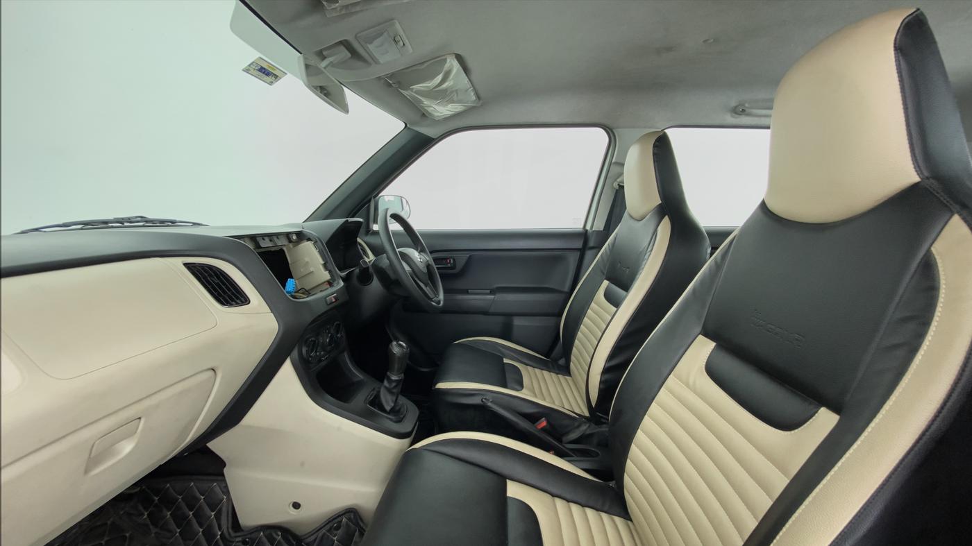 2019 Maruti New Wagon-R LXI CNG 1.0 L, CNG, Manual, 45,063 km, Right Side Front Door Cabin