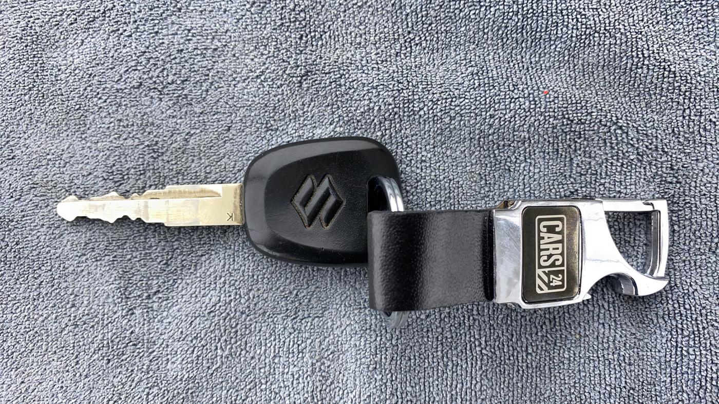 2019 Maruti New Wagon-R LXI CNG 1.0 L, CNG, Manual, 45,063 km, Key Close Up
