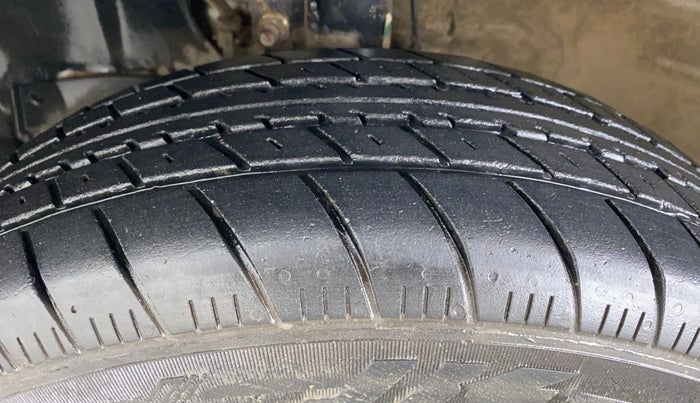 2019 Maruti New Wagon-R LXI CNG 1.0 L, CNG, Manual, 45,063 km, Left Front Tyre Tread