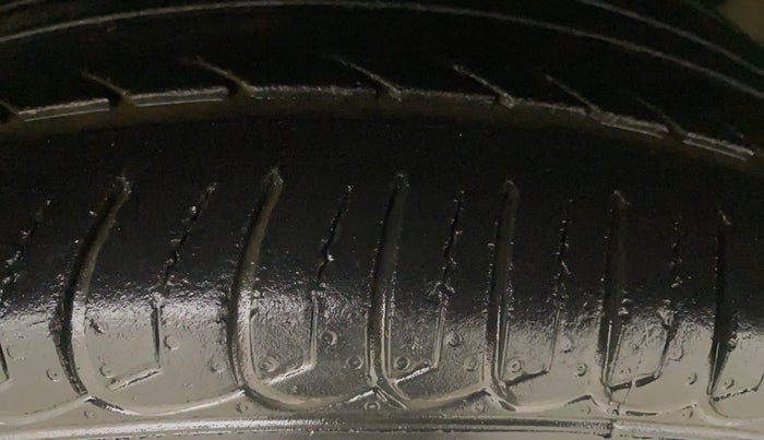 2015 Ford Ecosport TITANIUM 1.5L PETROL, Petrol, Manual, 65,643 km, Left Front Tyre Tread