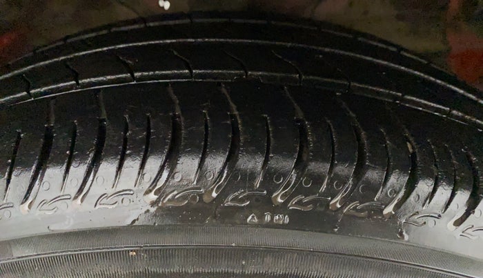 2020 Maruti S PRESSO VXI (O) CNG, CNG, Manual, 41,047 km, Right Front Tyre Tread