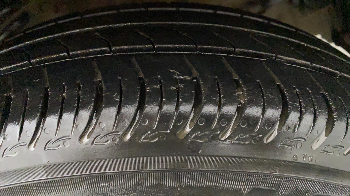 2020 Maruti S PRESSO VXI (O) CNG, CNG, Manual, 41,047 km, Left Front Tyre Tread