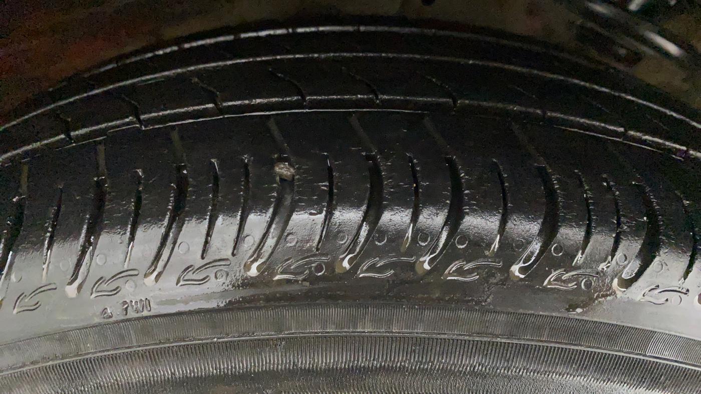 2020 Maruti S PRESSO VXI (O) CNG, CNG, Manual, 41,047 km, Right Rear Tyre Tread