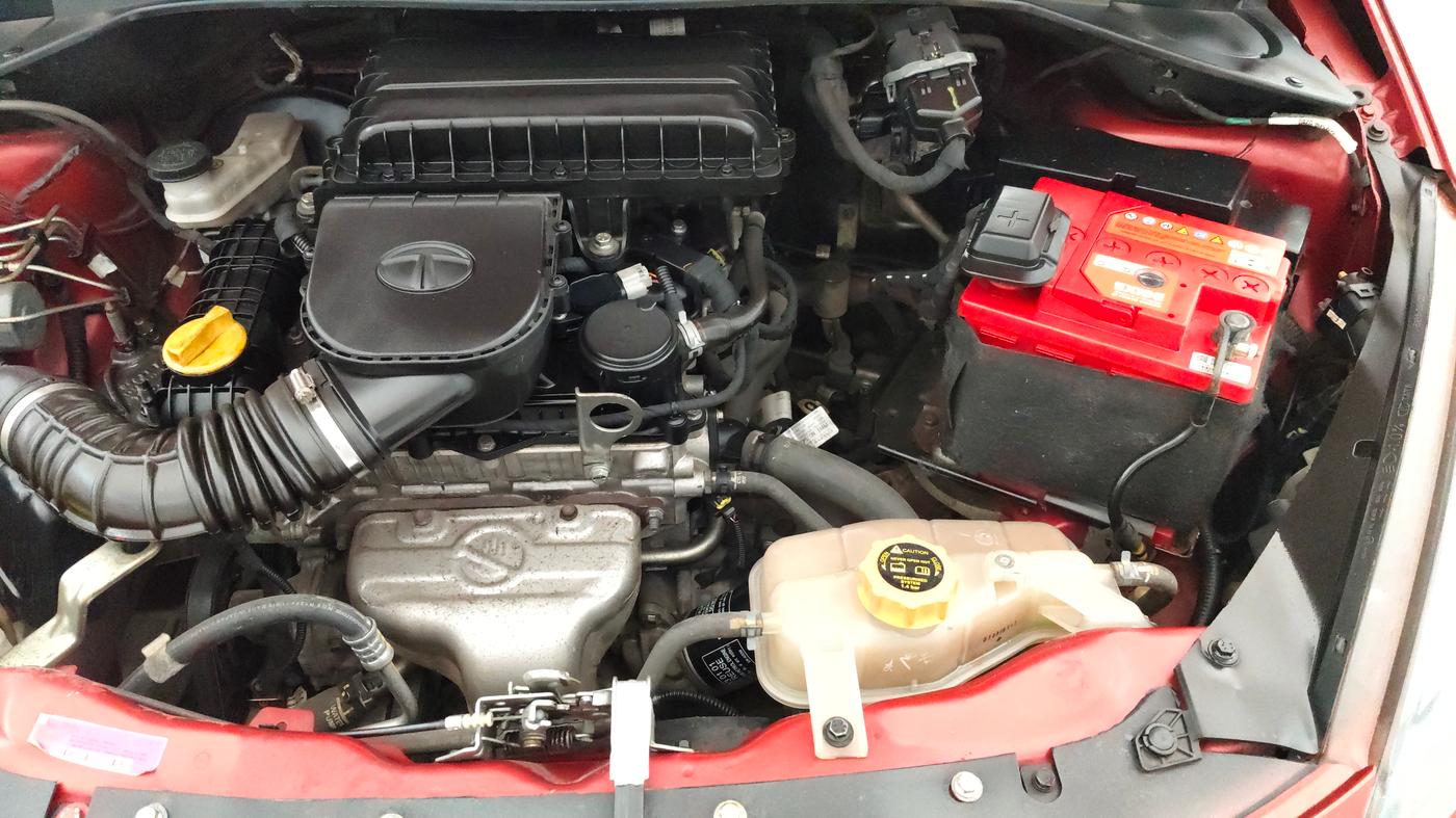 2019 Tata Tiago XZ PLUS PETROL, Petrol, Manual, 41,278 km, Engine View - Left