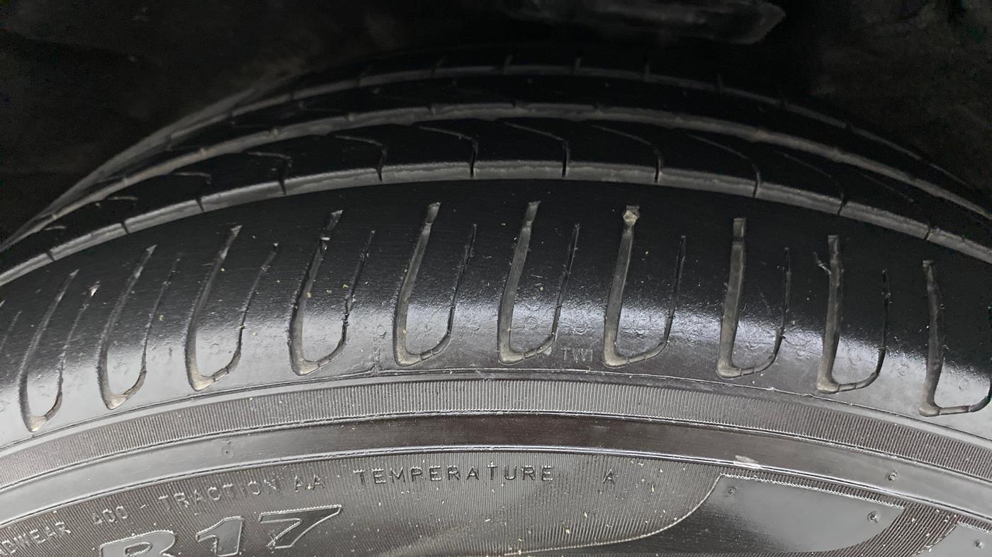 2017 Audi Q3 30TFSI Premium Plus, Petrol, Automatic, 67,769 km, Left Front Tyre Tread