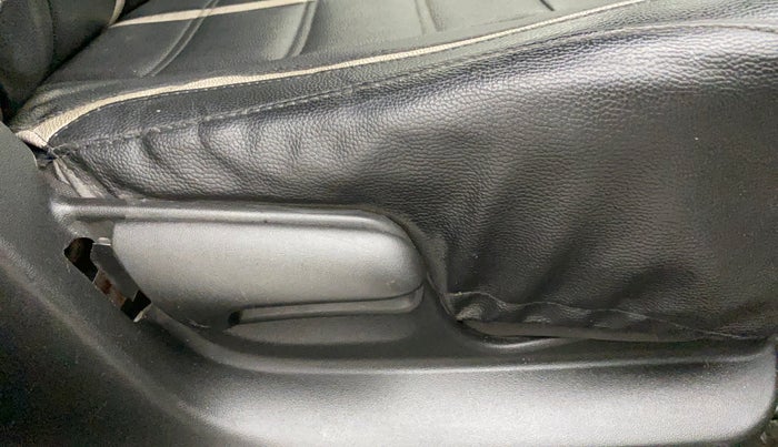 2015 Maruti Swift LXI (O), Petrol, Manual, 65,365 km, Driver Side Adjustment Panel