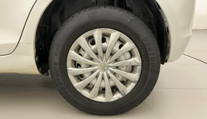 2015 Maruti Swift LXI (O), Petrol, Manual, 65,365 km, Left Rear Wheel