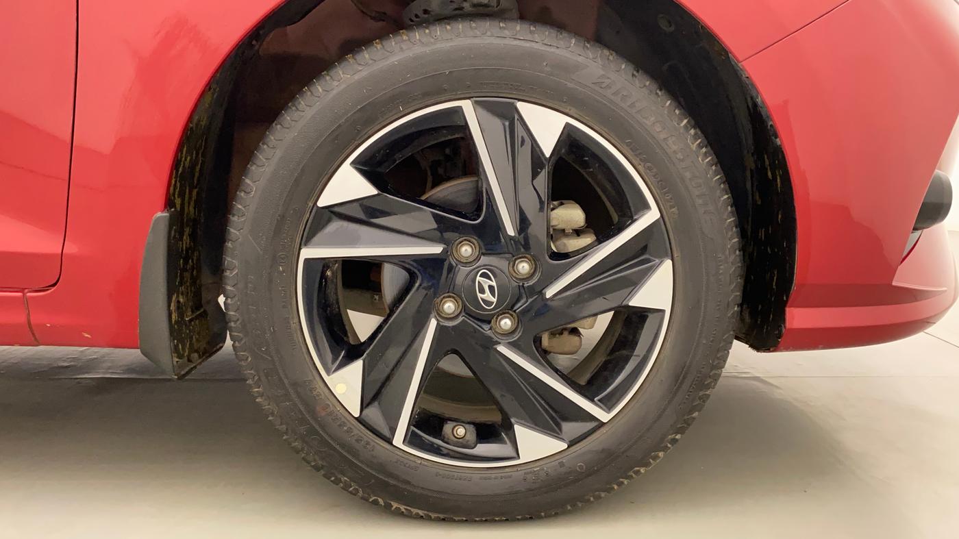 2021 Hyundai Verna SX (O) 1.5 VTVT IVT, Petrol, Automatic, 8,949 km, Right Front Wheel