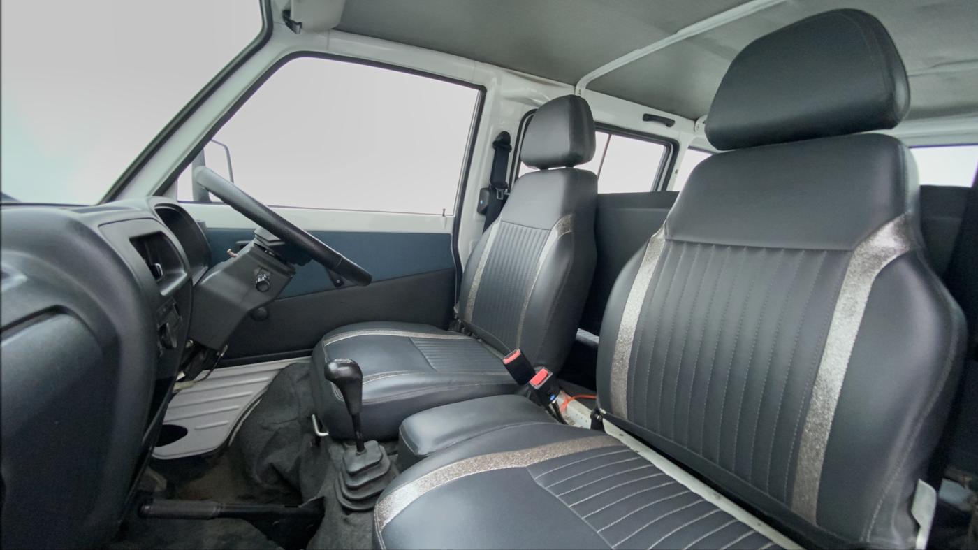 2016 Maruti OMNI E STD, Petrol, Manual, 19,957 km, Right Side Front Door Cabin