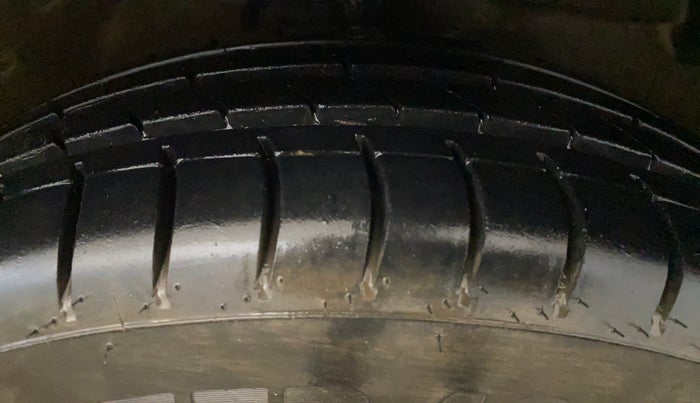 2018 Maruti Celerio ZXI, Petrol, Manual, 71,386 km, Right Front Tyre Tread