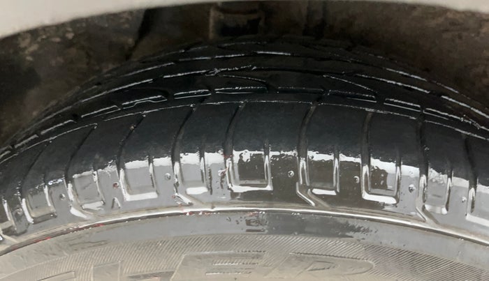 2017 Hyundai Creta SX PLUS AT 1.6 PETROL, Petrol, Automatic, 89,585 km, Right Rear Tyre Tread