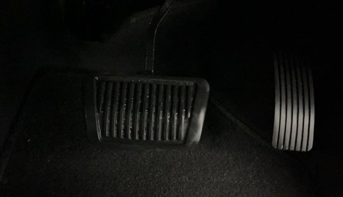 2017 Hyundai Creta SX PLUS AT 1.6 PETROL, Petrol, Automatic, 89,585 km, Pedals