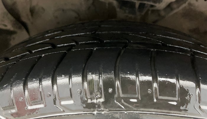 2017 Hyundai Creta SX PLUS AT 1.6 PETROL, Petrol, Automatic, 89,585 km, Left Front Tyre Tread