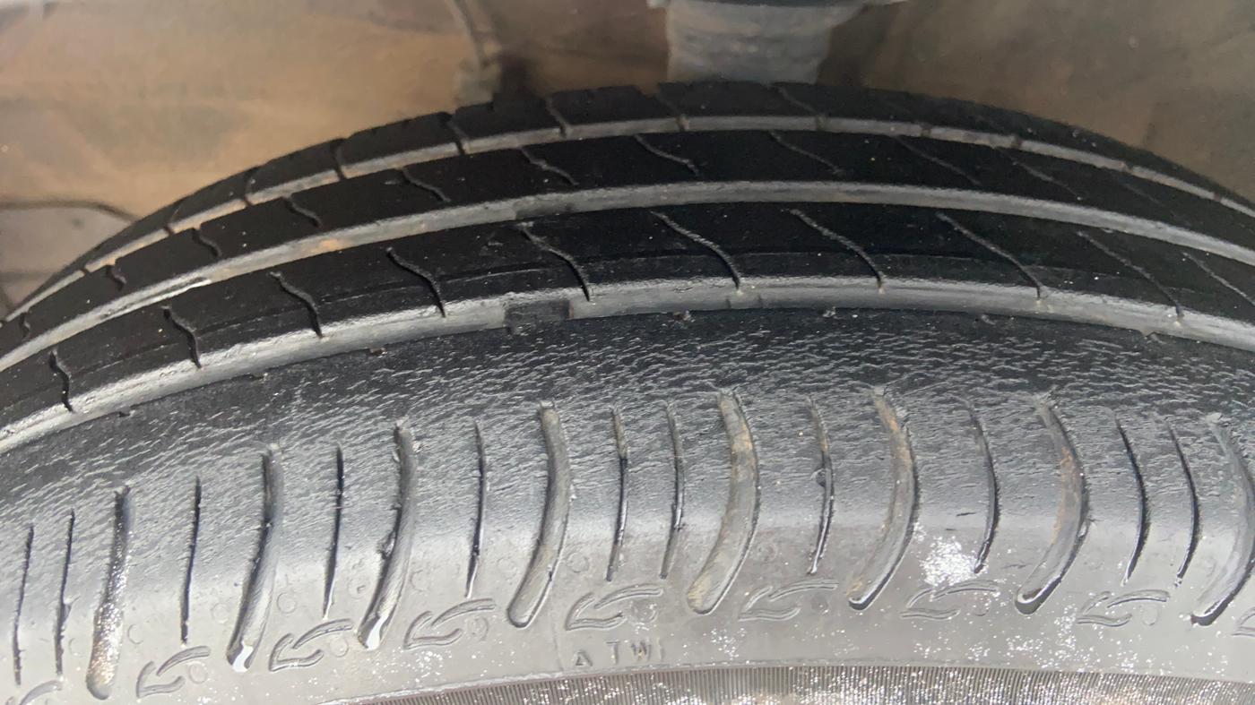 2023 Maruti S PRESSO VXI (O) AMT, Petrol, Automatic, 13,383 km, Left Front Tyre Tread