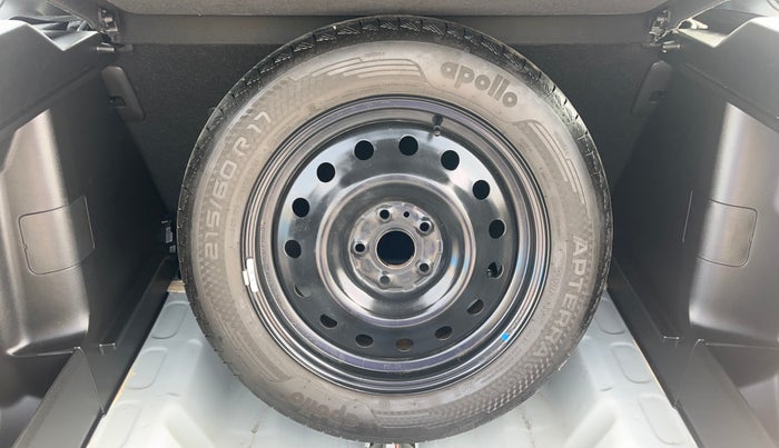 2024 Maruti Grand Vitara DELTA SMART HYBRID, Petrol, Manual, 14,199 km, Spare Tyre