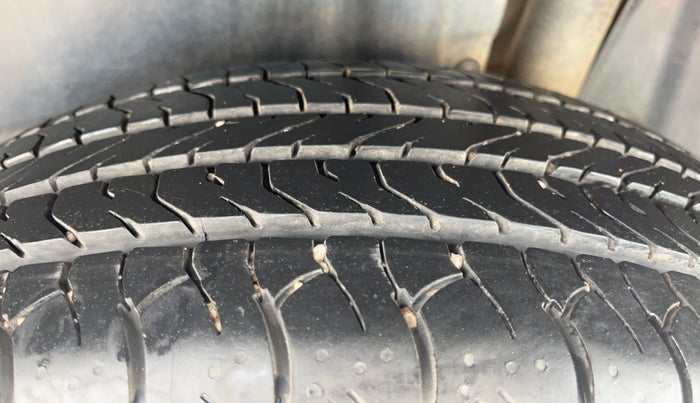 2024 Maruti Grand Vitara DELTA SMART HYBRID, Petrol, Manual, 14,199 km, Left Rear Tyre Tread