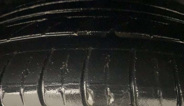 2018 Hyundai Verna 1.6 VTVT SX O, Petrol, Manual, 75,618 km, Right Front Tyre Tread