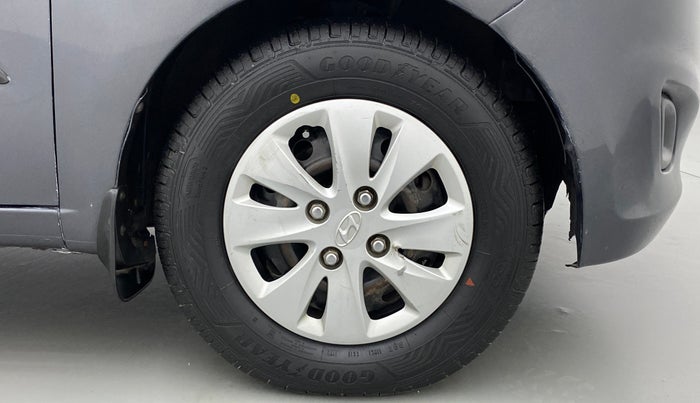 2011 Hyundai i10 MAGNA 1.1 IRDE2, CNG, Manual, 52,583 km, Right Front Wheel
