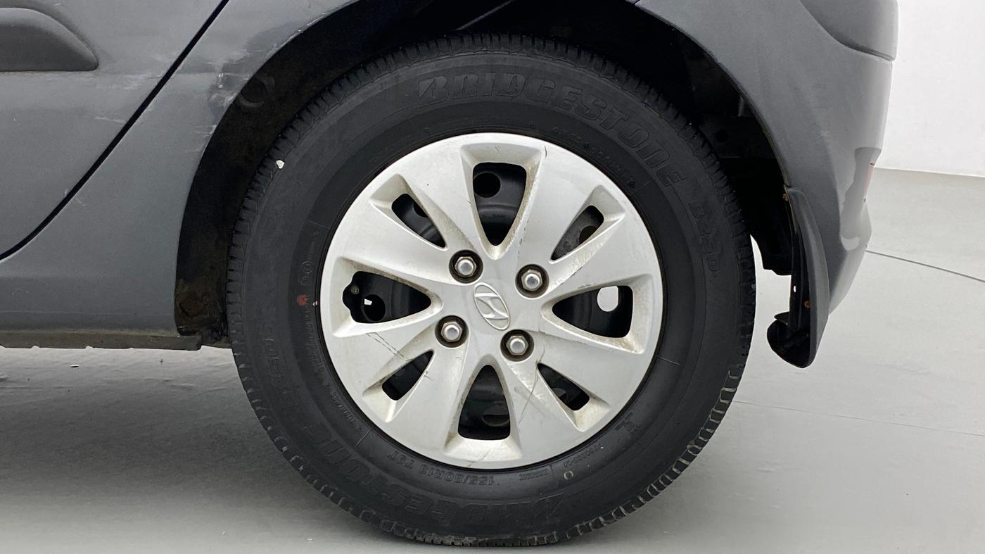 2011 Hyundai i10 MAGNA 1.1 IRDE2, CNG, Manual, 52,583 km, Left Rear Wheel