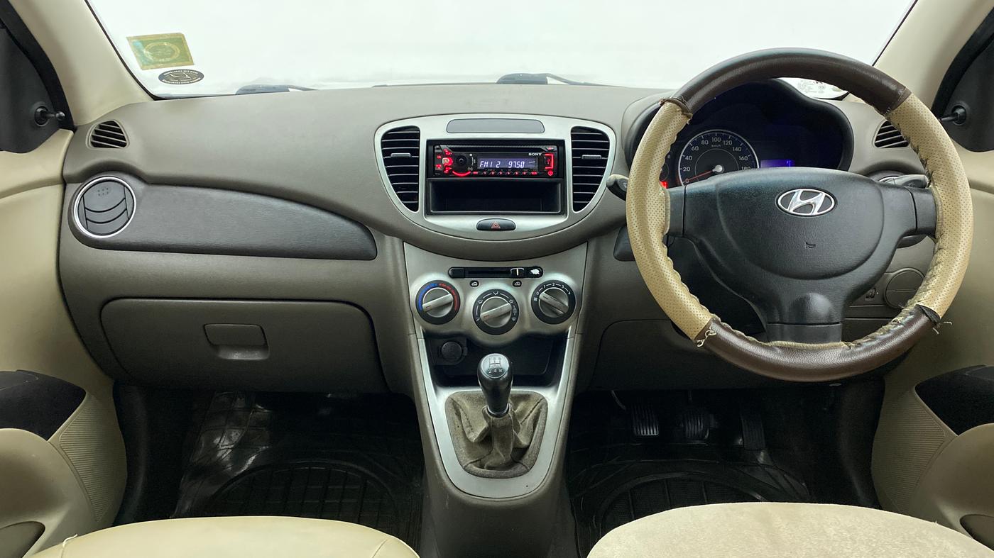 2011 Hyundai i10 MAGNA 1.1 IRDE2, CNG, Manual, 52,583 km, Dashboard