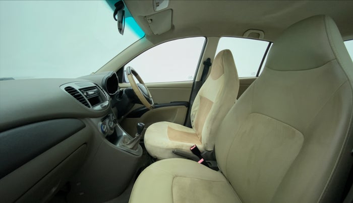 2011 Hyundai i10 MAGNA 1.1 IRDE2, CNG, Manual, 52,583 km, Right Side Front Door Cabin