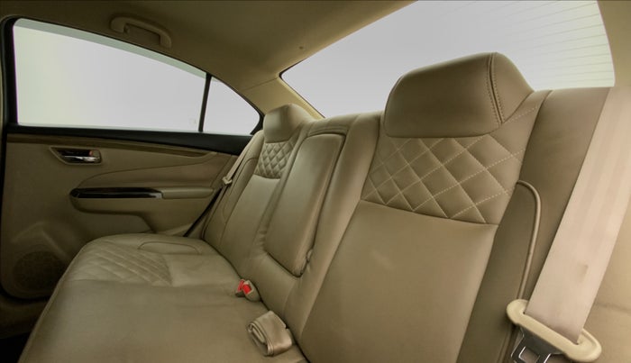 2018 Maruti Ciaz SIGMA 1.5 SHVS MT  PETROL, Petrol, Manual, 80,349 km, Right Side Rear Door Cabin
