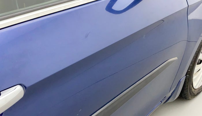 2018 Maruti Ciaz SIGMA 1.5 SHVS MT  PETROL, Petrol, Manual, 80,349 km, Driver-side door - Slightly dented