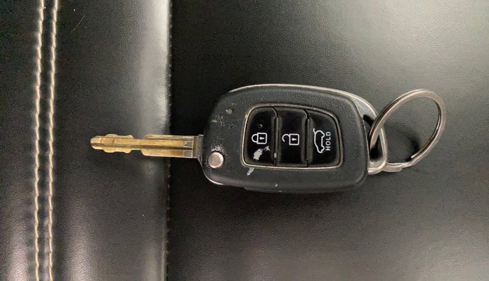 2016 Hyundai Creta BASE 1.6 PETROL, Petrol, Manual, 89,197 km, Key Close Up