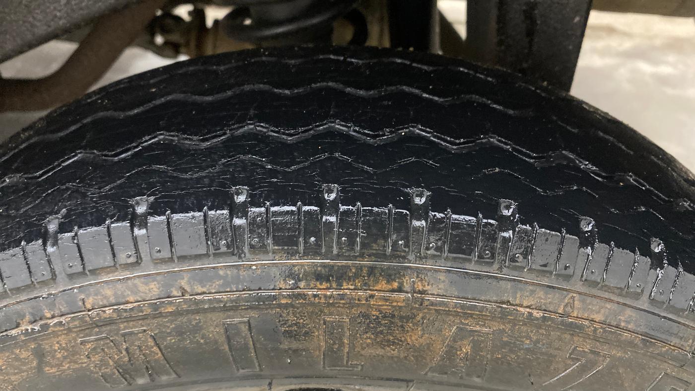 2022 Maruti Eeco 5 STR AC (O), Petrol, Manual, 33,960 km, Left Rear Tyre Tread