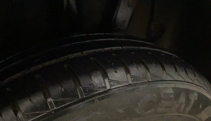 2020 Hyundai GRAND I10 NIOS SPORTZ 1.2 KAPPA VTVT CNG, CNG, Manual, 40,710 km, Left Rear Tyre Tread