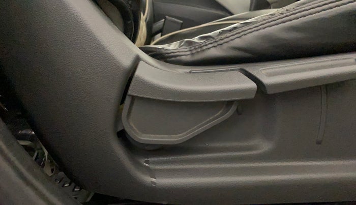 2020 Hyundai GRAND I10 NIOS SPORTZ 1.2 KAPPA VTVT CNG, CNG, Manual, 40,710 km, Driver Side Adjustment Panel