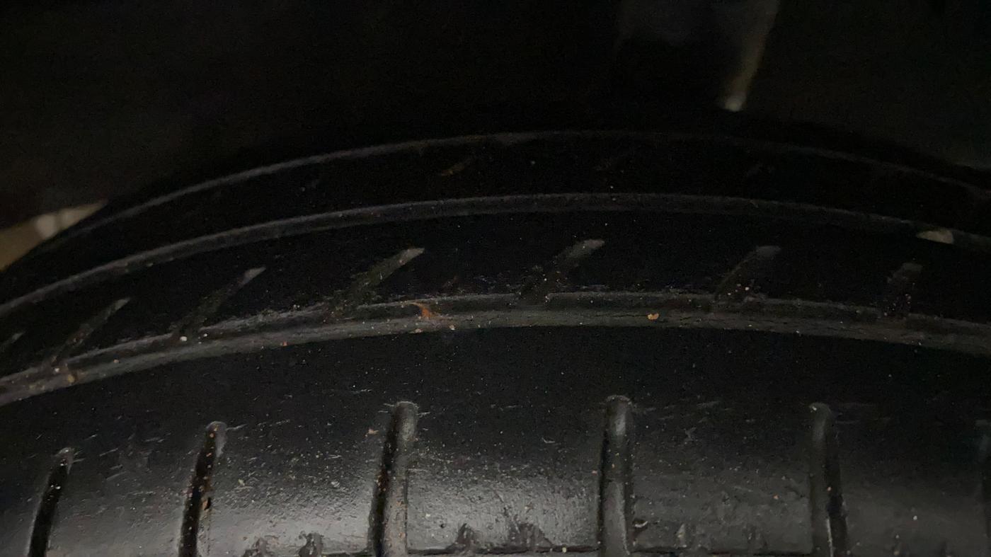 2019 Renault Kwid RXL, Petrol, Manual, 43,673 km, Left Rear Tyre Tread