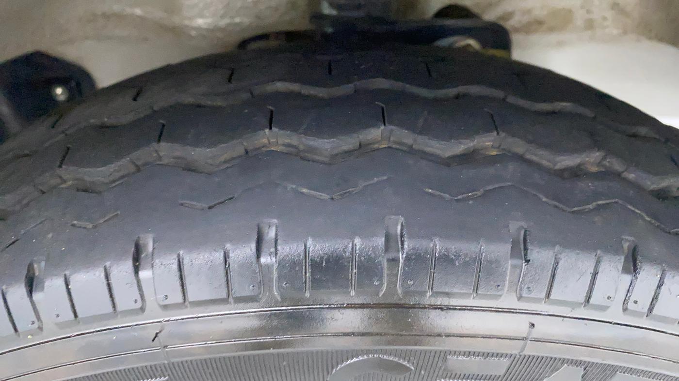 2019 Maruti Eeco 5 STR WITH AC PLUSHTR, Petrol, Manual, 1 km, Right Front Tyre Tread