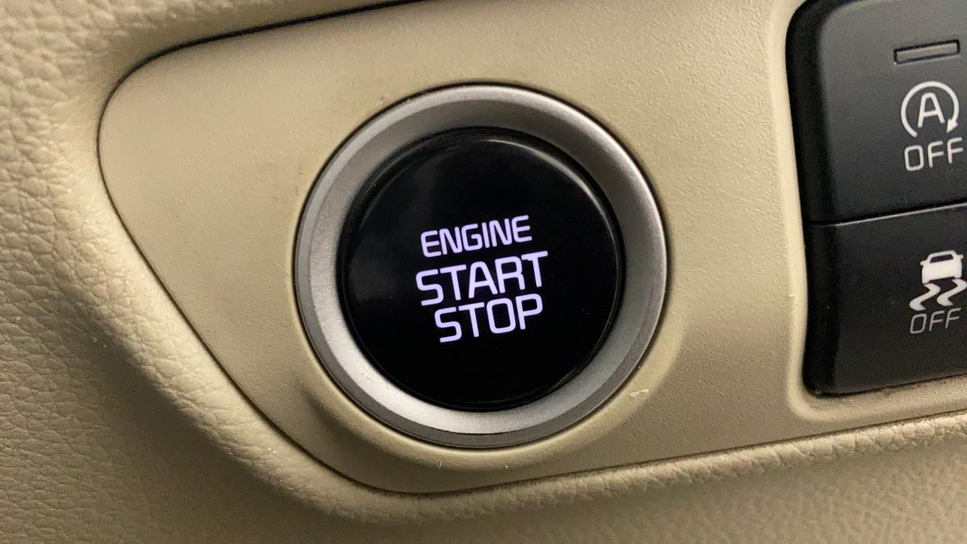 2023 KIA CARENS LUXURY PLUS 1.5 IMT PETROL, Petrol, Manual, 26,794 km, Keyless Start/ Stop Button