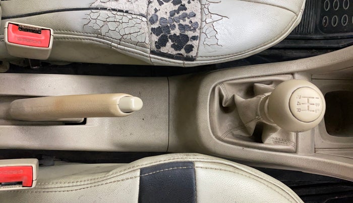 2013 Maruti Swift Dzire LXI, Petrol, Manual, 83,235 km, Gear Lever