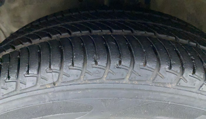 2017 Maruti Celerio ZXI AMT (O), Petrol, Automatic, 30,623 km, Left Front Tyre Tread