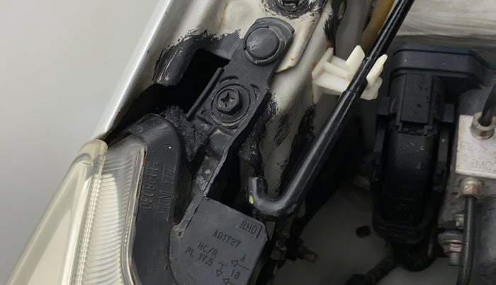 2017 Maruti Celerio ZXI AMT (O), Petrol, Automatic, 30,623 km, Right headlight - Clamp has minor damage