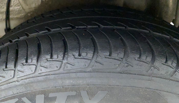 2017 Maruti Celerio ZXI AMT (O), Petrol, Automatic, 30,623 km, Left Rear Tyre Tread