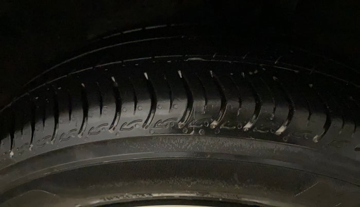 2021 Honda Amaze 1.2L I-VTEC VX, Petrol, Manual, 42,440 km, Left Rear Tyre Tread